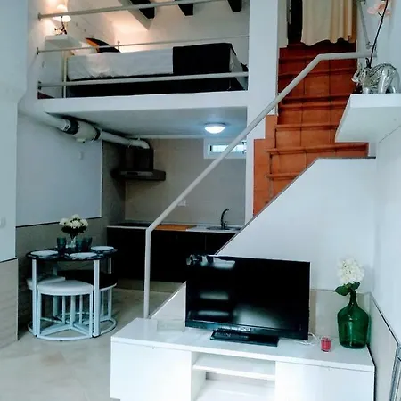 Wish Barrio De Leon En Triana Sevilla